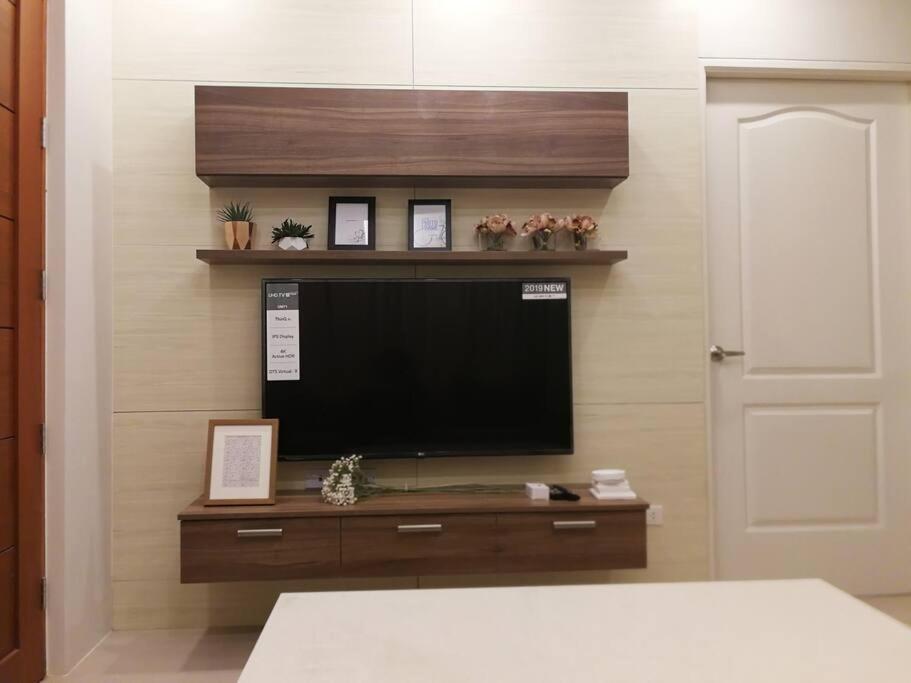 Adria Residences - Emerald Garden - 2 Bedroom Unit For 4 Person Manila Bagian luar foto