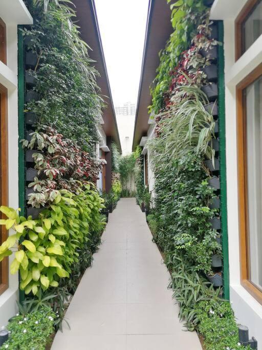 Adria Residences - Emerald Garden - 2 Bedroom Unit For 4 Person Manila Bagian luar foto