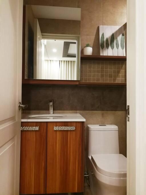 Adria Residences - Emerald Garden - 2 Bedroom Unit For 4 Person Manila Bagian luar foto